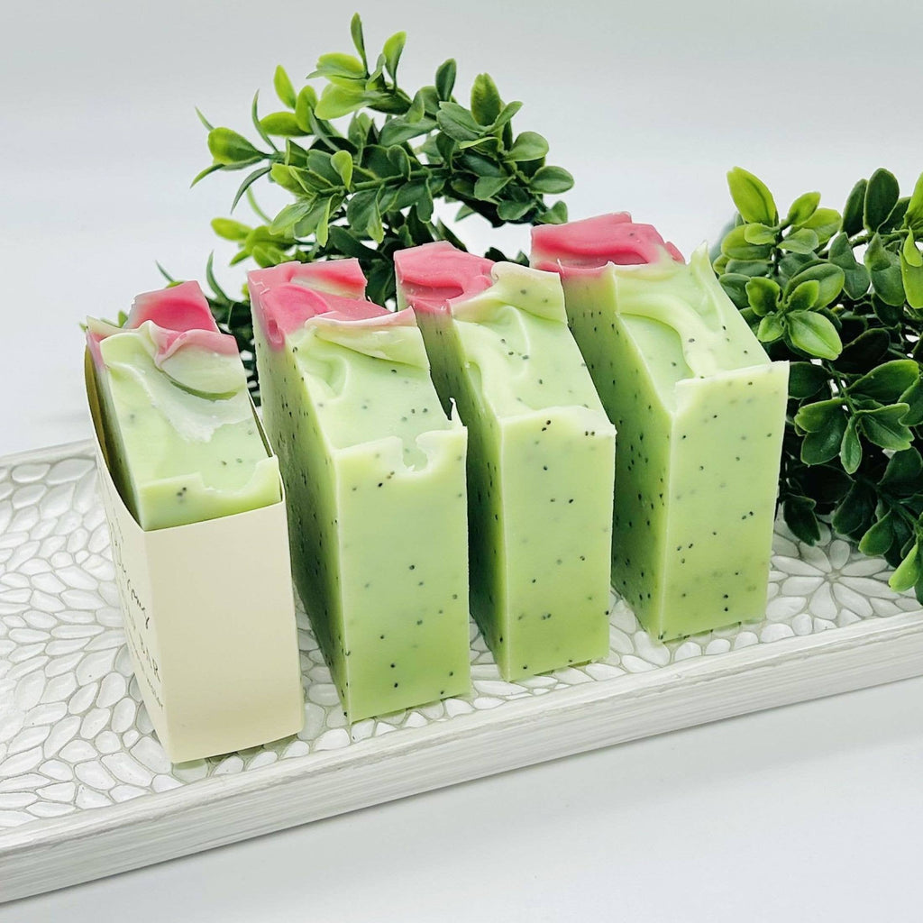 Daisies & Poppies Handmade Soap Bar (SEASONAL)